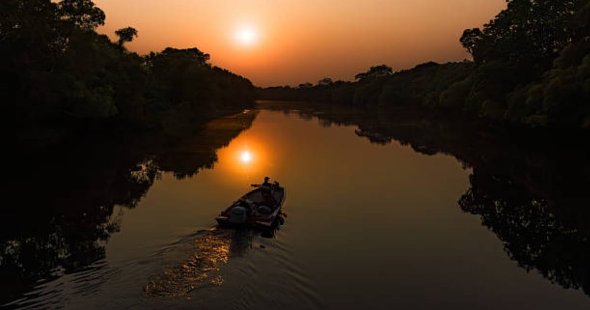 Suraj Ka Asli Rang Kya Hai? जानिए सूरज असल में पीला नहीं बल्कि कौनसे रंग का है!